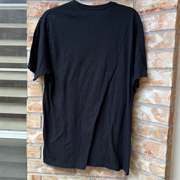 Netflix Stranger Things Black Short Sleeve Tee Shirt / Size XL - Picture 6 of 6